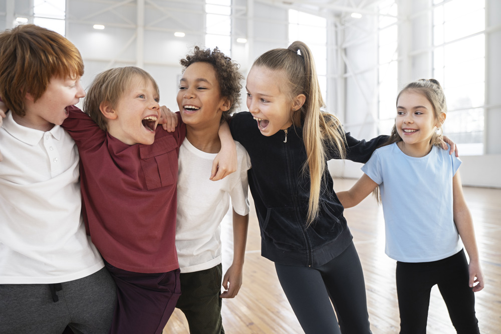 gruppe kinder beim sport